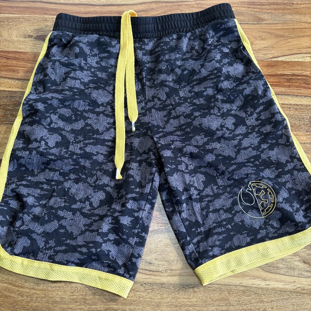 Disney Men's Star Wars Shorts - Size Small
